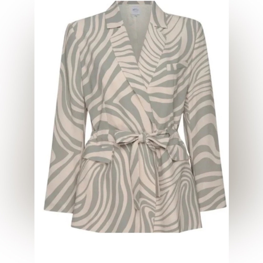 Misa Los Angeles revolve. the Kelsey jacket Gray and Cream Patterned Blazer NWT